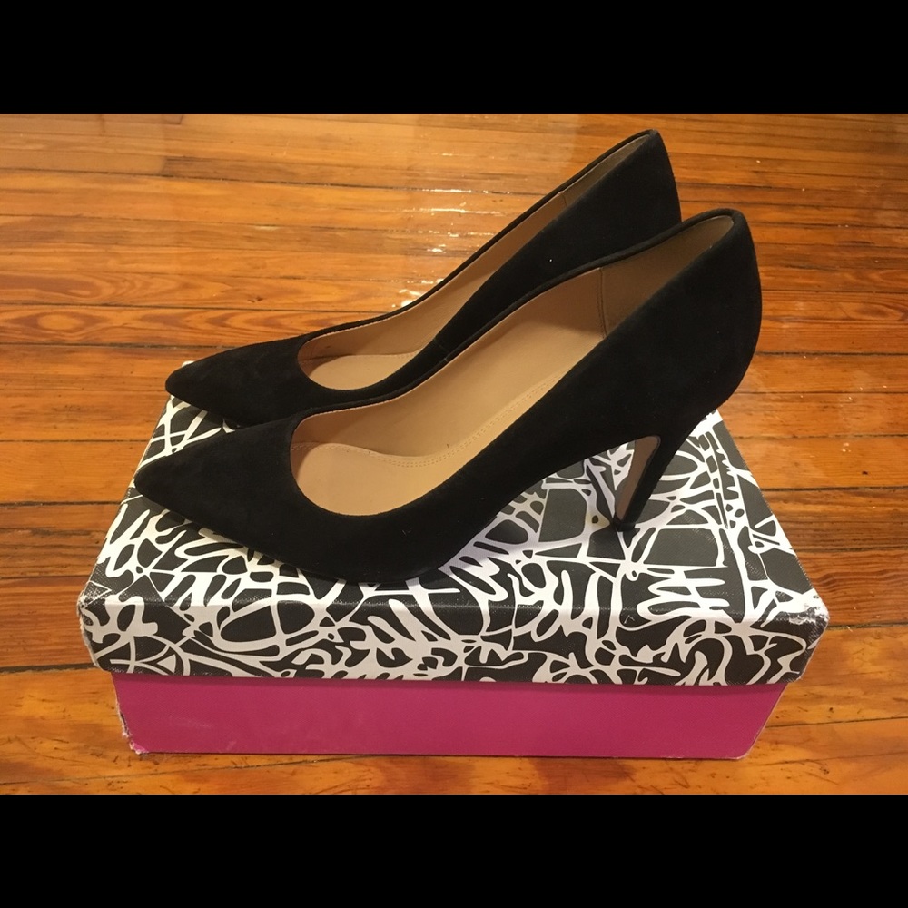 Diane von Furstenberg black suede heals